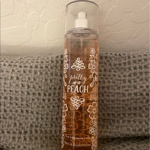Bath & Body Works PRETTY AS A PEACH Fine Fragrance Mist 8 oz NEW